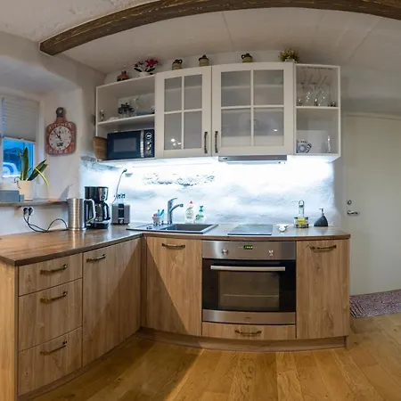 Like Salme 31 * Tallin